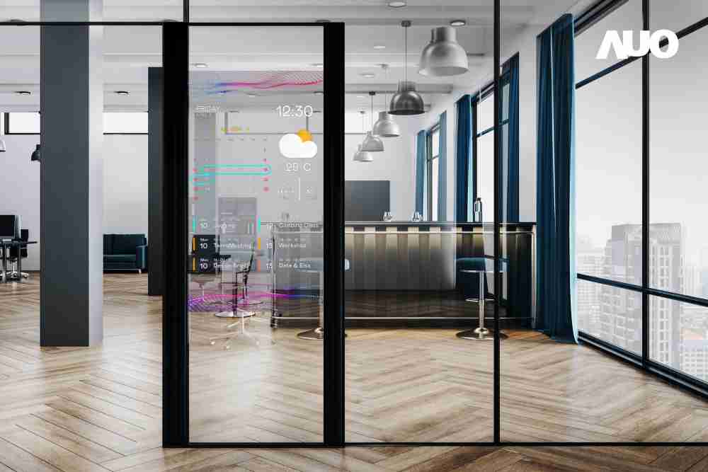 60吋Micro LED透明窗屏显示器，，，，可依需求调整并延伸应用于不同场域，，，，包括汽车侧窗或家庭玄关、、智慧橱窗、、、、商业展示等面向，，，提供丰富的信息娱乐内容